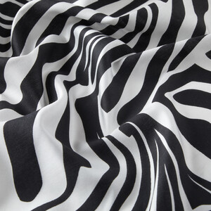 Siyah Beyaz Zebra Desenli Modal İpek Şal - Thumbnail